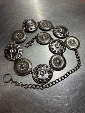 Vintage-style silver-tone concho chain belt
